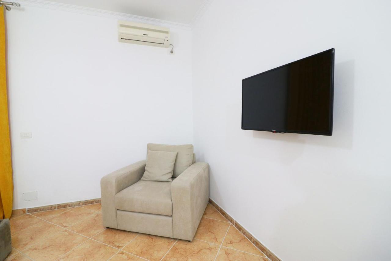 Hotel Kristal Vlorë 外观 照片
