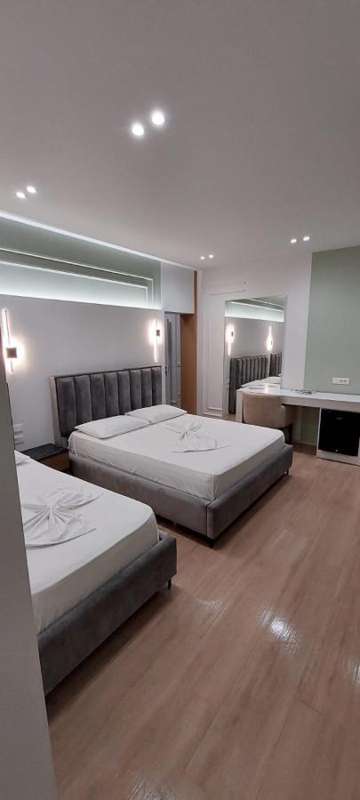 Hotel Kristal Vlorë 外观 照片